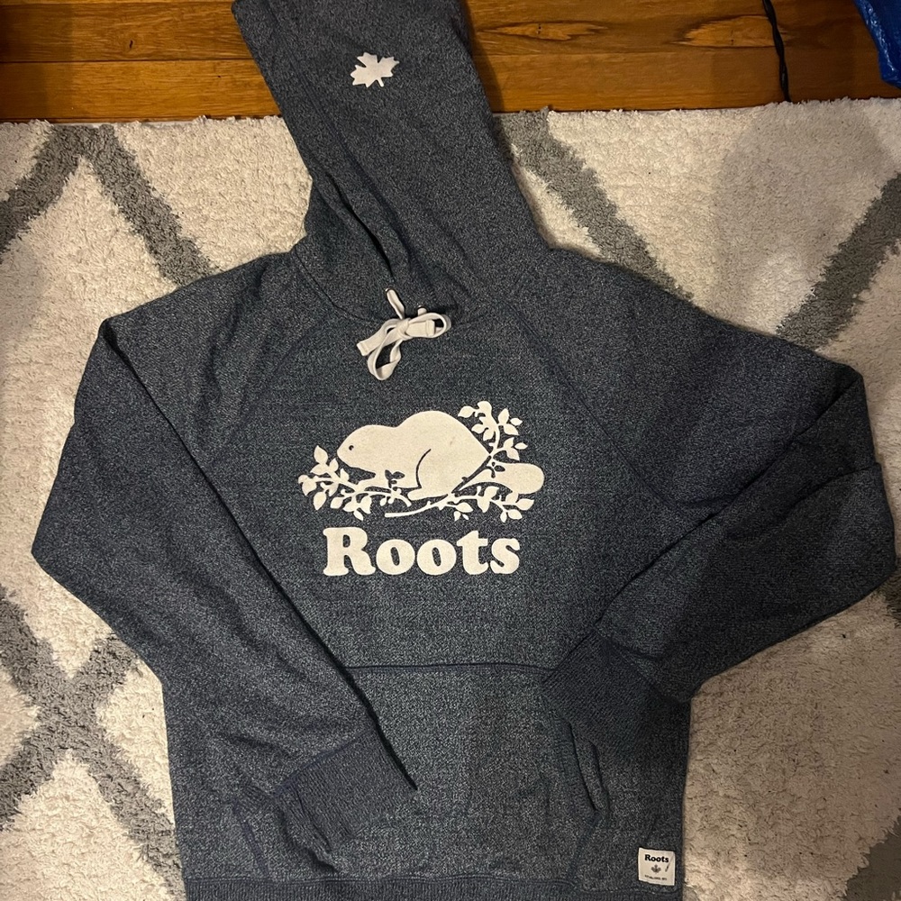 Heather blue roots hoodie size medium. Small stain on bunny (in second pic)
